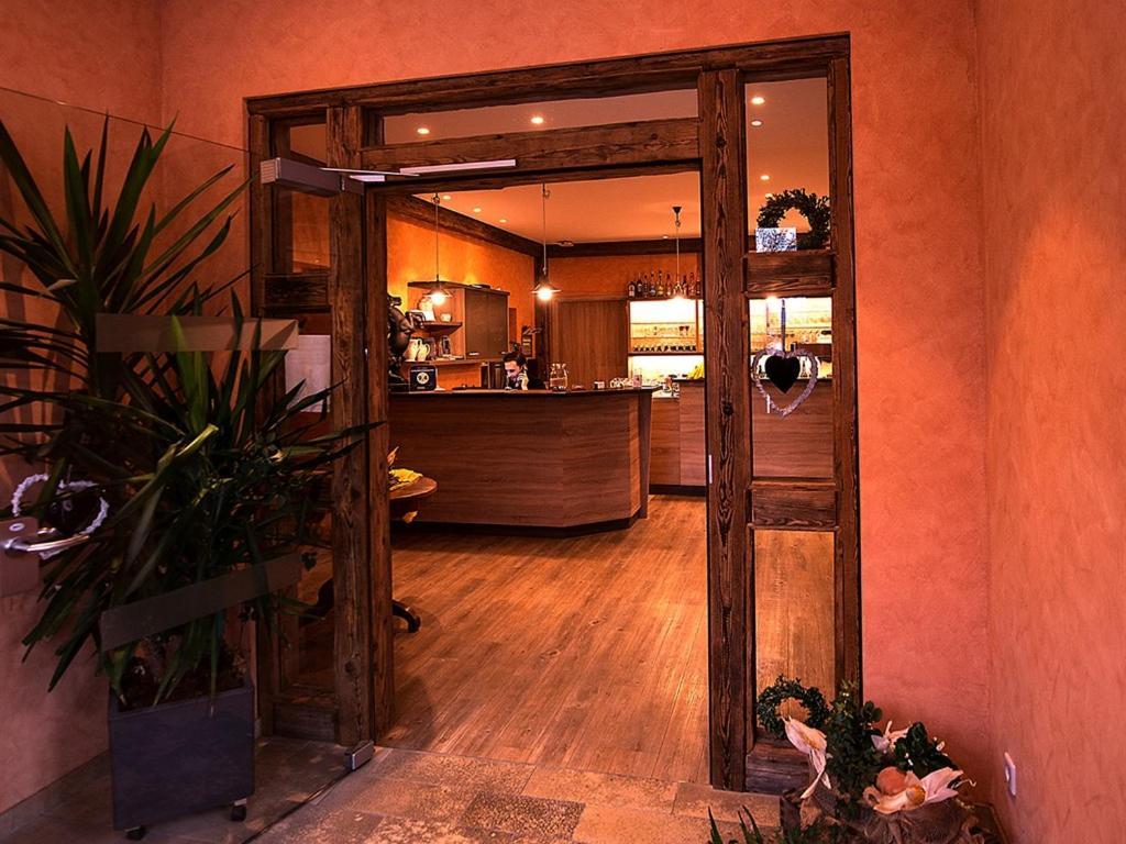 Landgasthof Schwarzes Ross Ansbach Ngoại thất bức ảnh